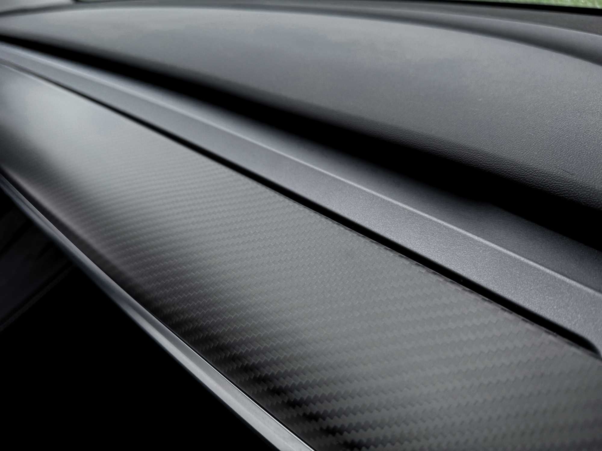 Dry Carbon Fiber Dashboard Cover - Tesla Model 3 en Y